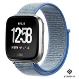 Strap-it® Fitbit Versa 2 nylon bandje (blauw)