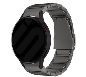 Strap-it® Samsung Galaxy Watch 6 Classic 43mm 'One push' titanium band (grafiet) Strap-it® Samsung Galaxy Watch 6 Classic 43mm 'One push' titanium band (grafiet)