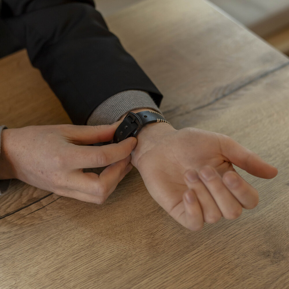 Strap-it® Strap-it Fossil Gen 5 Stitched leren band (zwart)