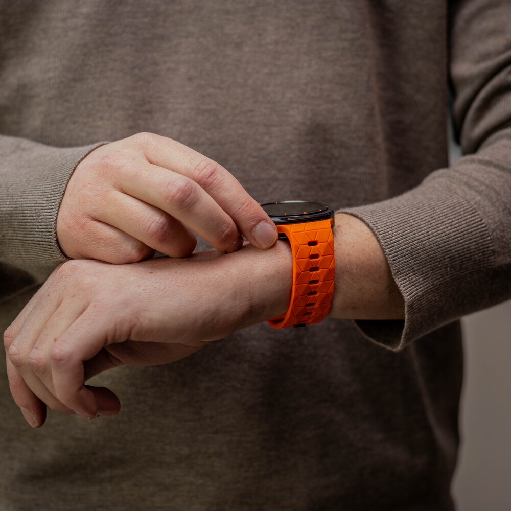 Bandz Bandz Samsung Galaxy Watch Ultra siliconen band 'Hexagons' (oranje)