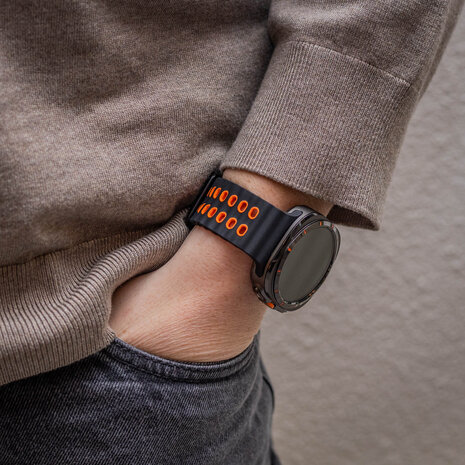 Strap-it® Strap-it Samsung Galaxy Watch Ultra wave siliconen bandje (zwart/oranje)