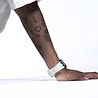BALR. BALR Apple Watch Ultra liquid siliconen band (beige/zwart) BALR. BALR Apple Watch Ultra liquid siliconen band (beige/zwart)