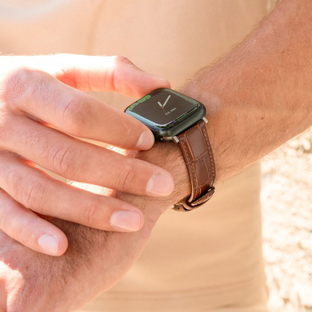 Strap-it® Strap-it Apple Watch leather crocodile grain band (bruin) Strap-it® Strap-it Apple Watch leather crocodile grain band (bruin)