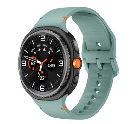 Strap-it® Samsung Galaxy Watch 8 Classic siliconen bandje (dennengroen)