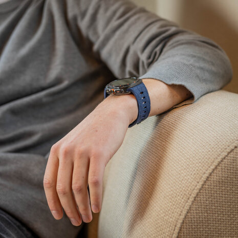 Bandz Bandz Samsung Galaxy Watch Ultra 2025 siliconen band 'Hexagons' (donkerblauw) Bandz Bandz Samsung Galaxy Watch Ultra 2025 siliconen band 'Hexagons' (donkerblauw)