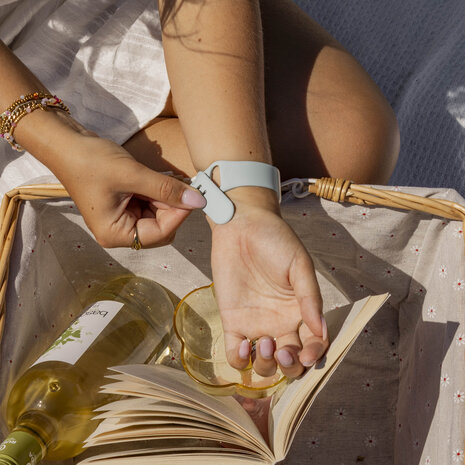 xoxo Wildhearts xoxo Wildhearts Apple Watch siliconen bandje (mintgroen)