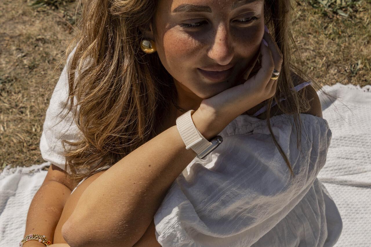 xoxo Wildhearts xoxo Wildhearts Apple Watch nylon bandje (apricot)