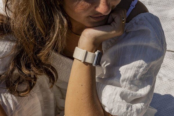 xoxo Wildhearts xoxo Wildhearts Apple Watch nylon bandje (sterrenlicht)