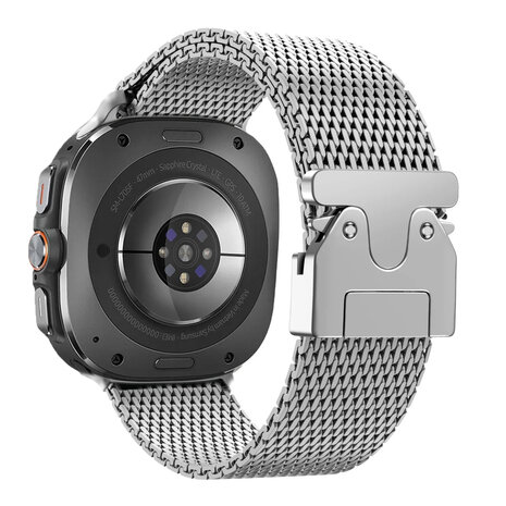 Strap-it® Strap-it Samsung Galaxy Watch Ultra 2025 Milanese band met P-buckle (titanium) Strap-it® Strap-it Samsung Galaxy Watch Ultra 2025 Milanese band met P-buckle (titanium)