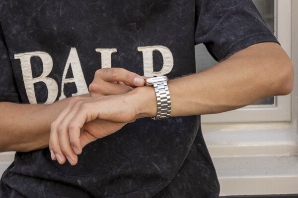 BALR. BALR Apple Watch stalen band (zilver)