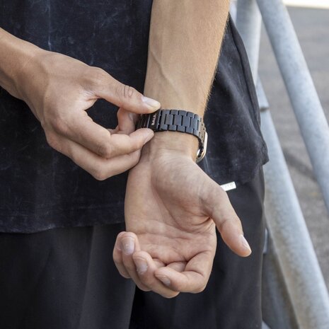 BALR. BALR Apple Watch stalen band (zwart)