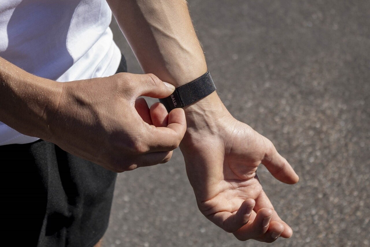 BALR. BALR Samsung Galaxy Watch Active Milanese band (zwart)