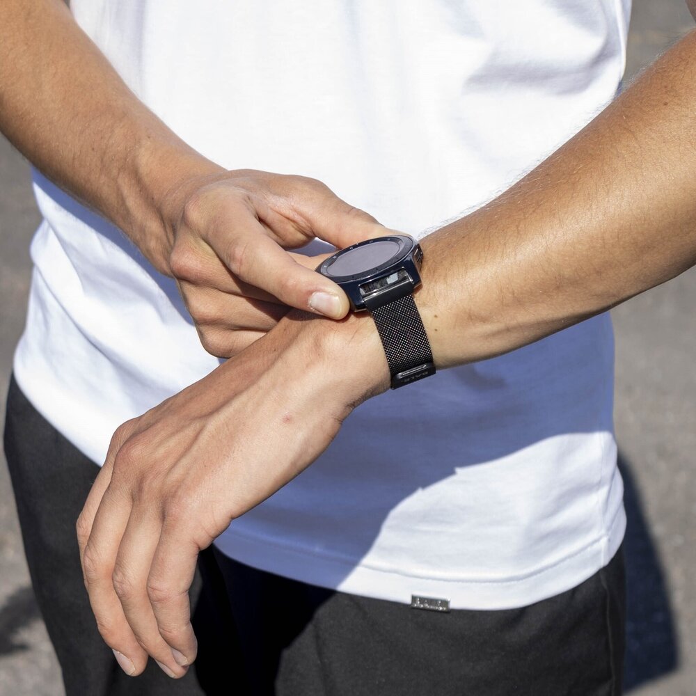 BALR. BALR Samsung Galaxy Watch 46mm Milanese band (zwart)