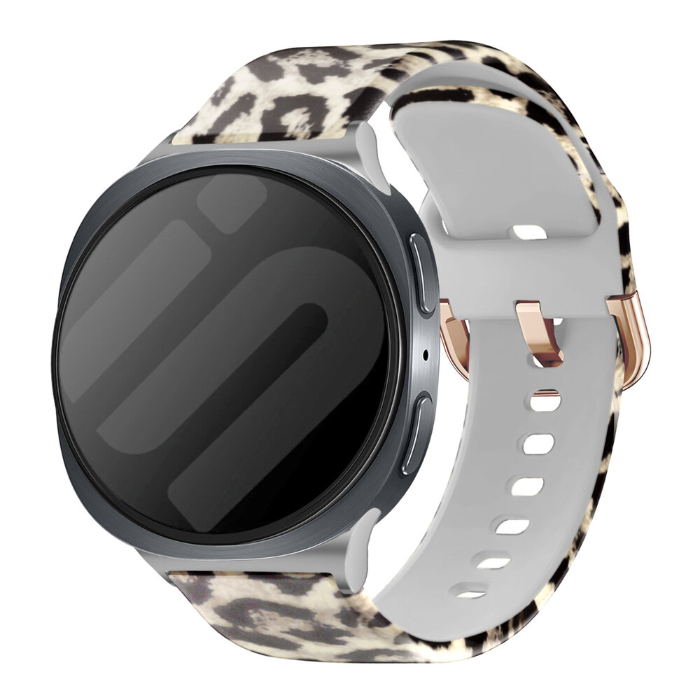 Strap-it® Strap-it  Samsung Galaxy Watch 8 Classic Lucky Leopard bandje