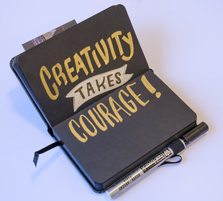 Sakura dummy met zwart papier