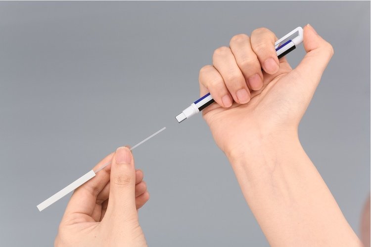 Tombow mono Zero navulling gumpotlood