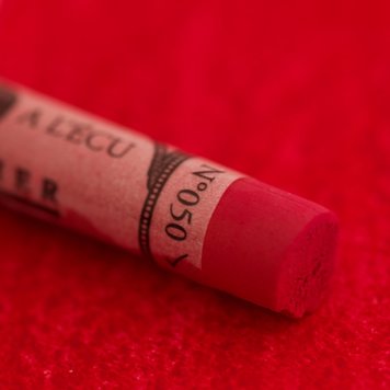 Sennelier 050 carmine - softpastel