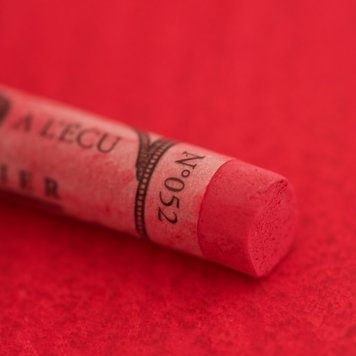 Sennelier 052 carmine - softpastel