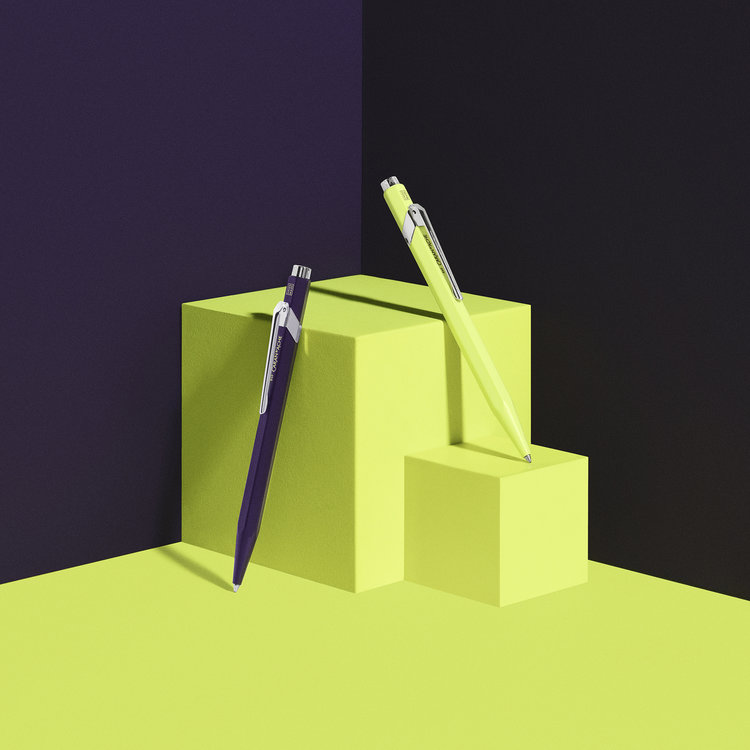 Caran d'Ache (schrijfwaren) balpen (849) Limited Edition in blik purple