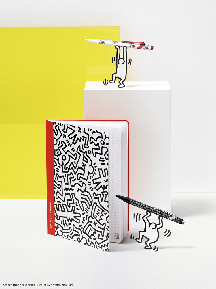 Caran d'Ache (schrijfwaren) Keith Haring notitieboek A5 dotted (puntjes)