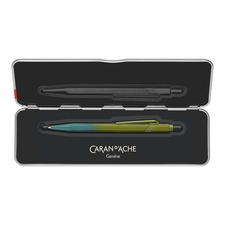 Caran d'Ache (schrijfwaren) balpen (849) Limited Edition in blik arctic green