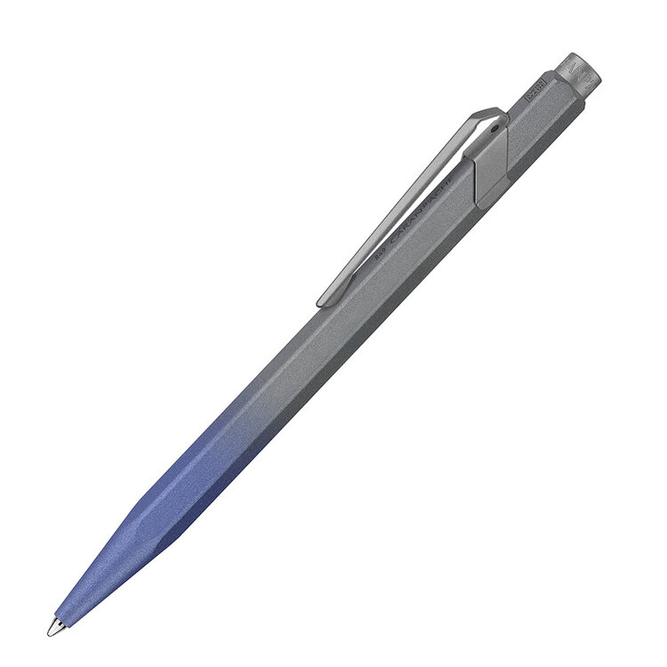 Caran d'Ache (schrijfwaren) balpen (849) Limited Edition in blik stormy blue