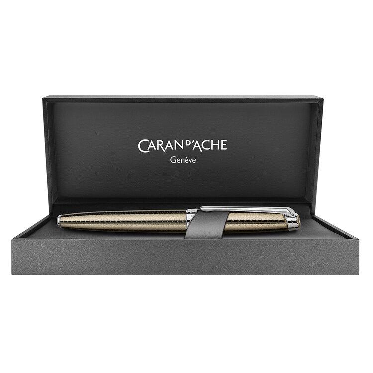 Caran d'Ache (schrijfwaren) Leman vulpen / caviar medium punt