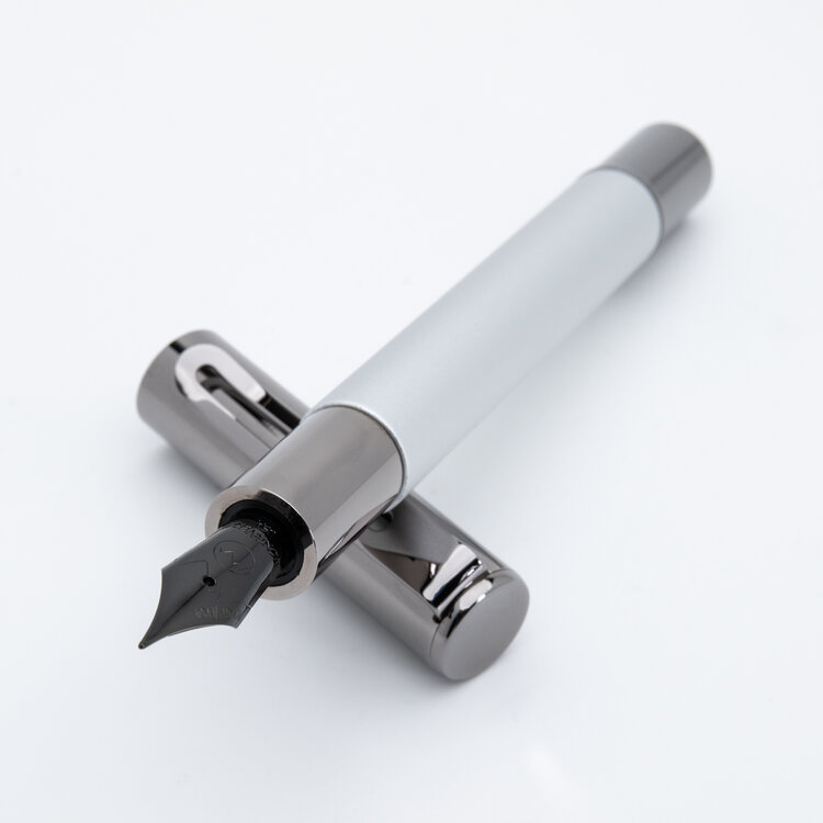 Monteverde Ritma vulpen (M) - zilver