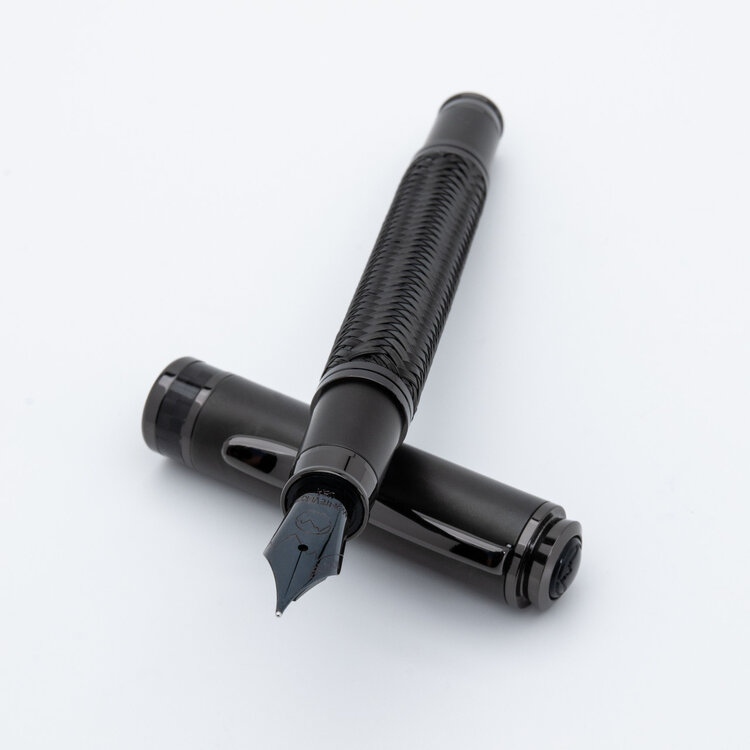 Monteverde Innova formula - vulpen (M) zwart