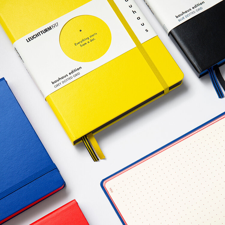 Leuchtturm1917 Bauhaus notitieboek (A5 medium) hardcover (dotted)