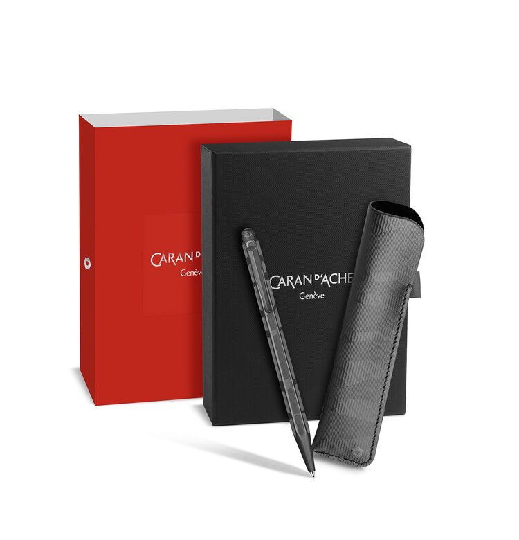 Caran d'Ache (schrijfwaren) Ecridor balpen zwart - Black Line met lederen etui