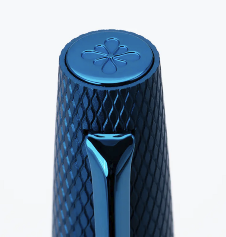 Diplomat ballpoint Viper blue guilloche