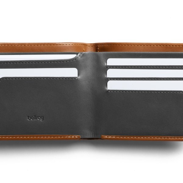 Bellroy Hide & Seek caramel