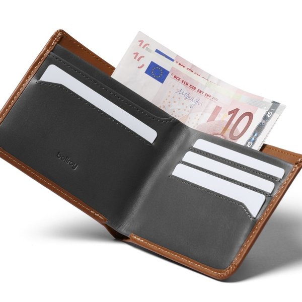 Bellroy Hide & Seek caramel