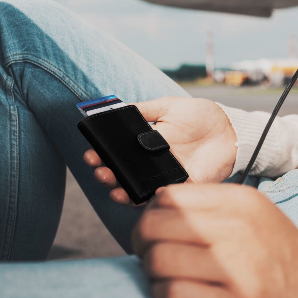 Chesterfield Loughton zwart