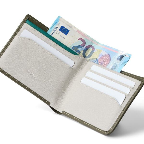 Bellroy Hide & Seek willow