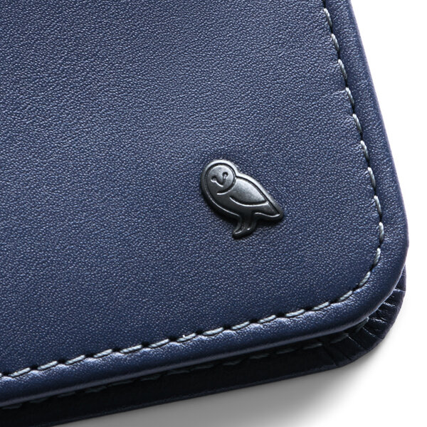 Bellroy Hide & Seek navy