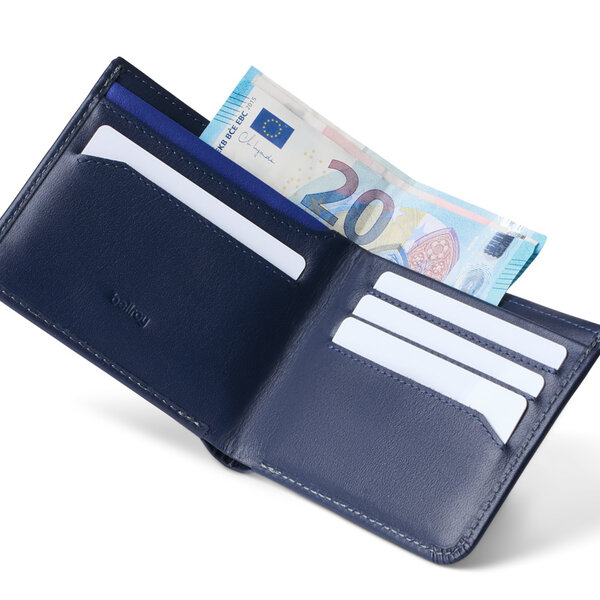 Bellroy Hide & Seek navy