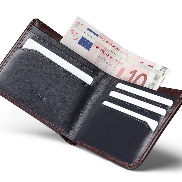 Bellroy Hide & Seek deep plum