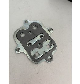 Briggs and Stratton Briggs and stratton plate cylinder head