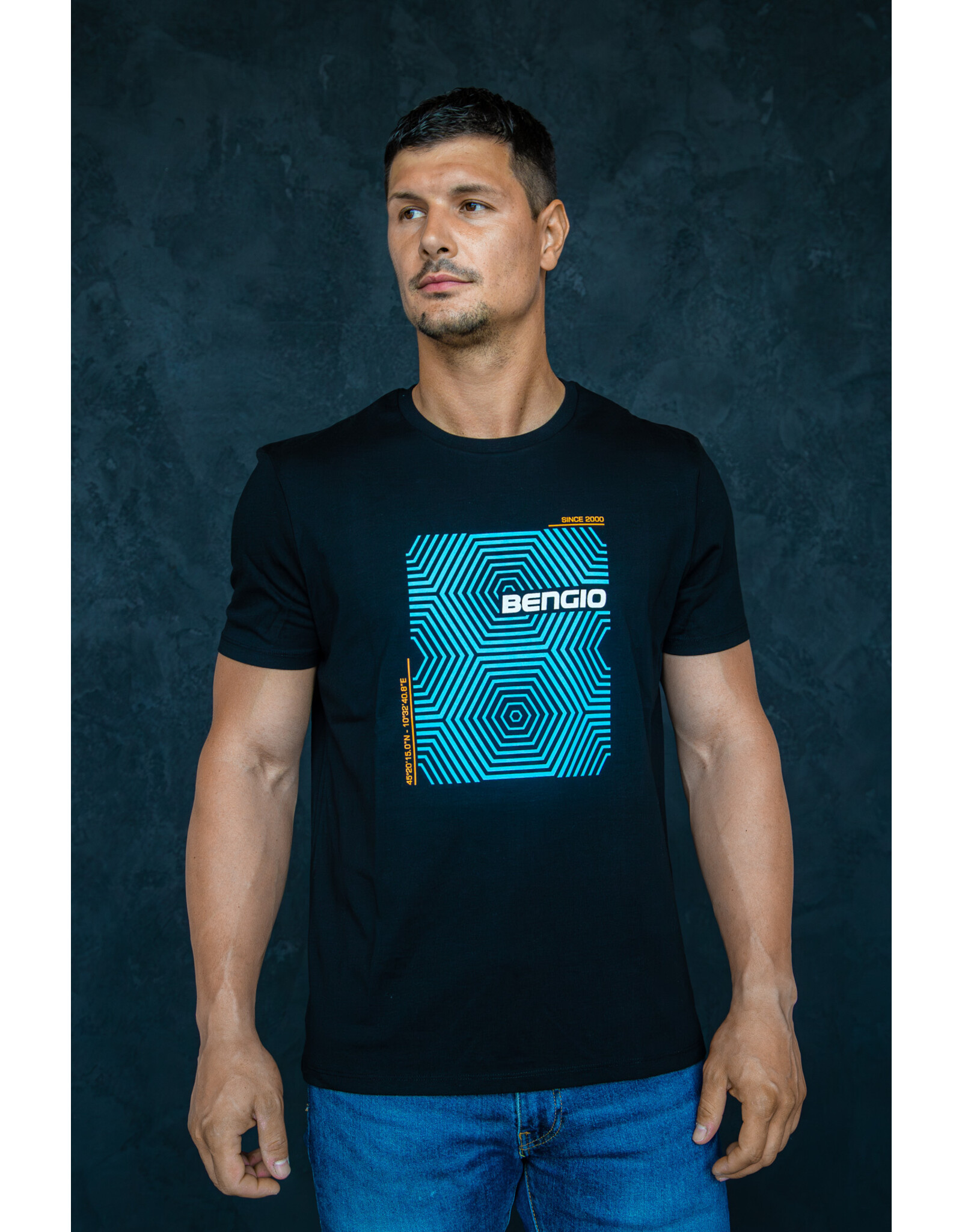 Bengio Bengio T-shirt black / blue 100% organic Size L