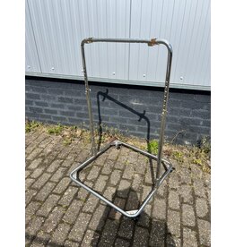 Used RR Vertical stand for 2 karts