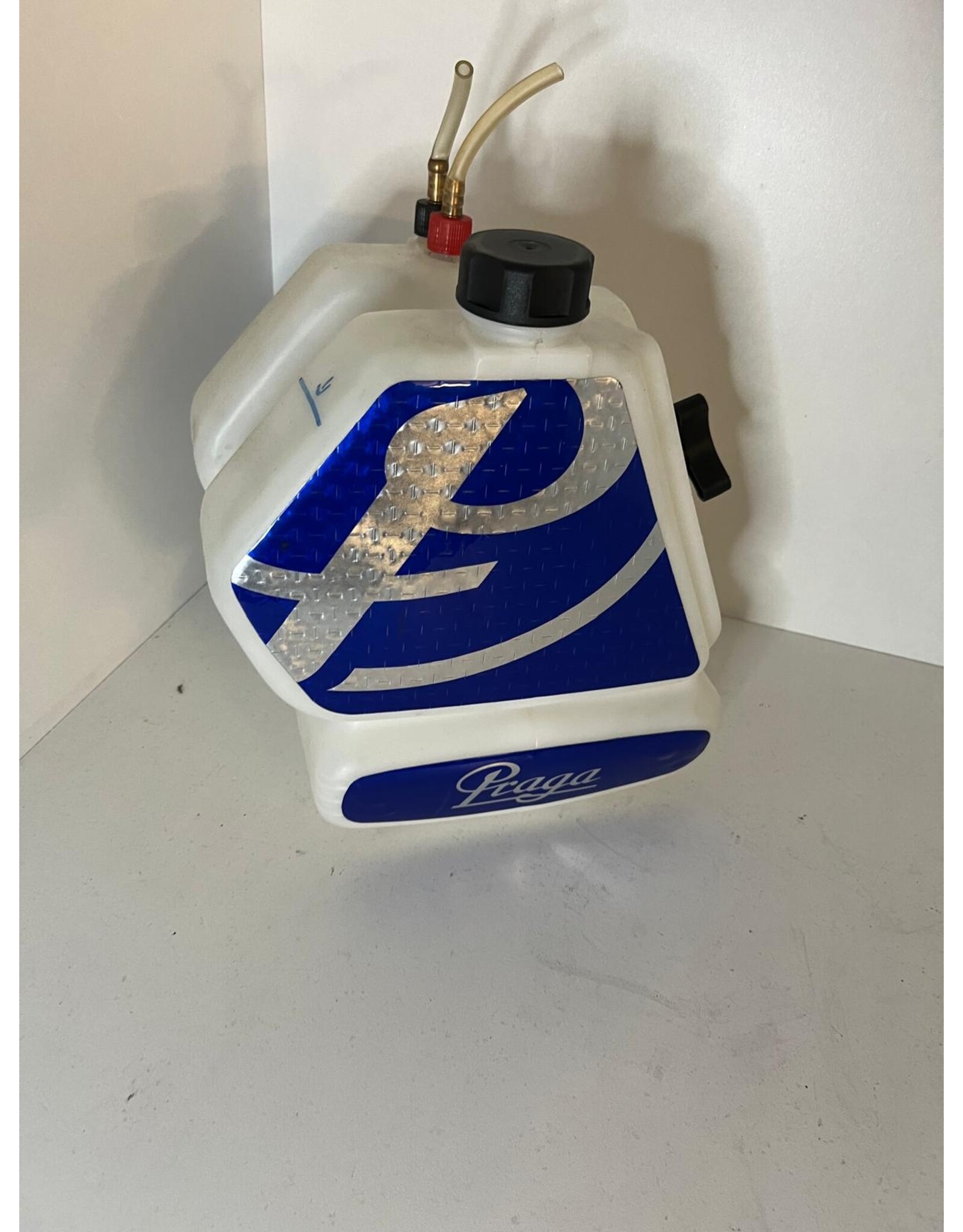 Used KG Fuel tank 8.5 Liter with Praga Stickers