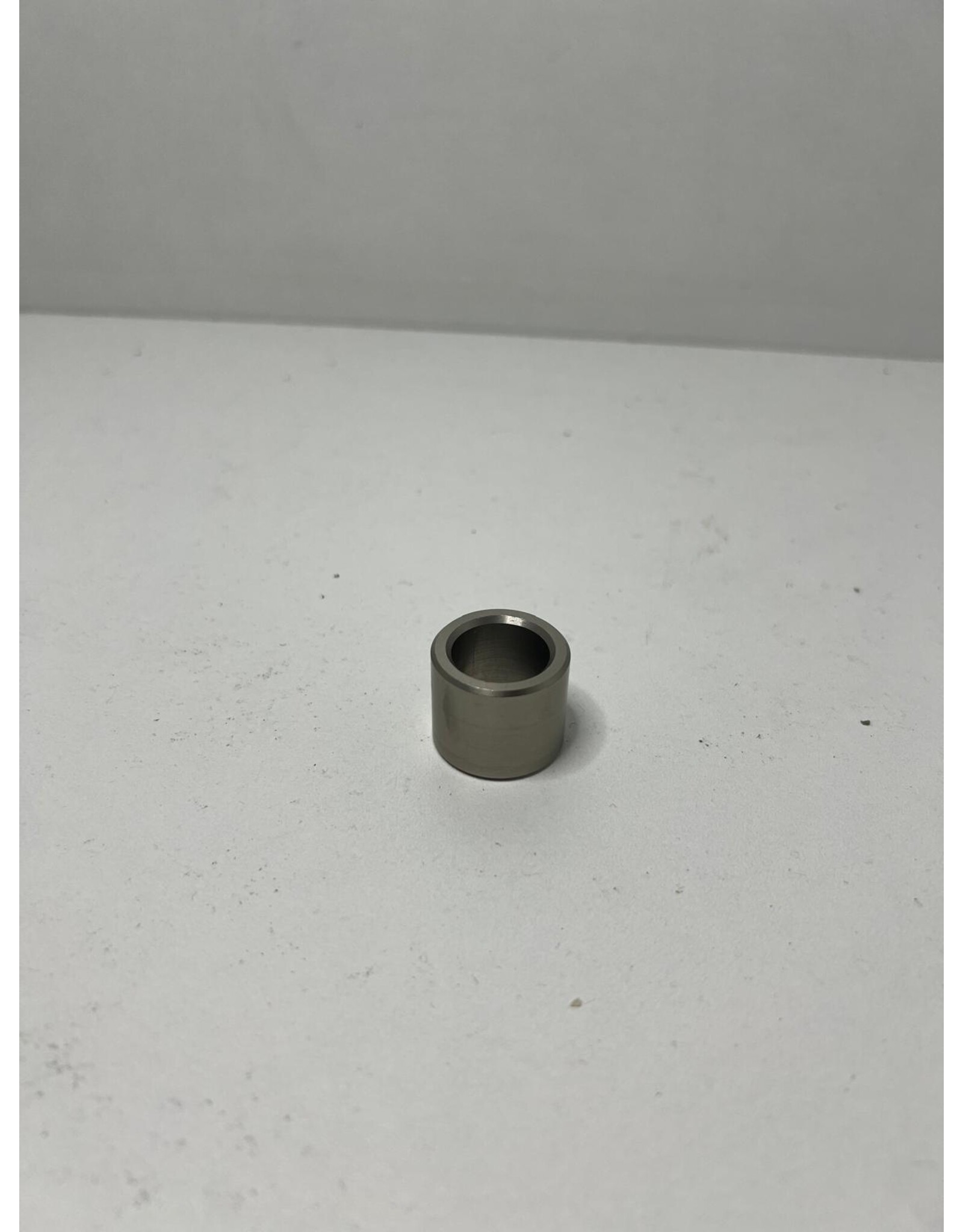 IPK IPK stub axle spacer 17 x 20 MM  (IPK gold colour)