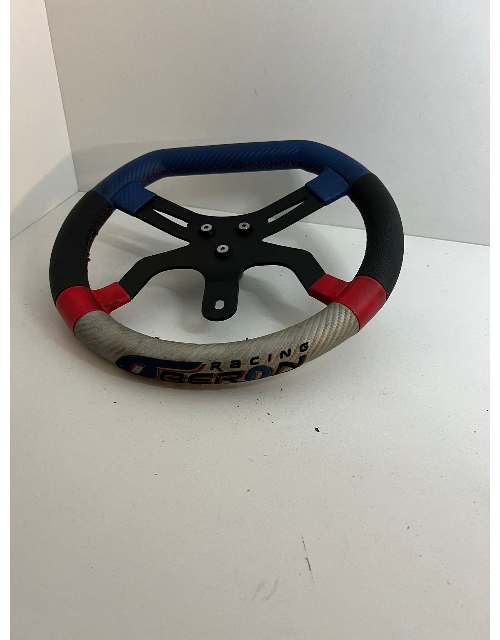 Gebruikt Oberon kart stuur incl. support
