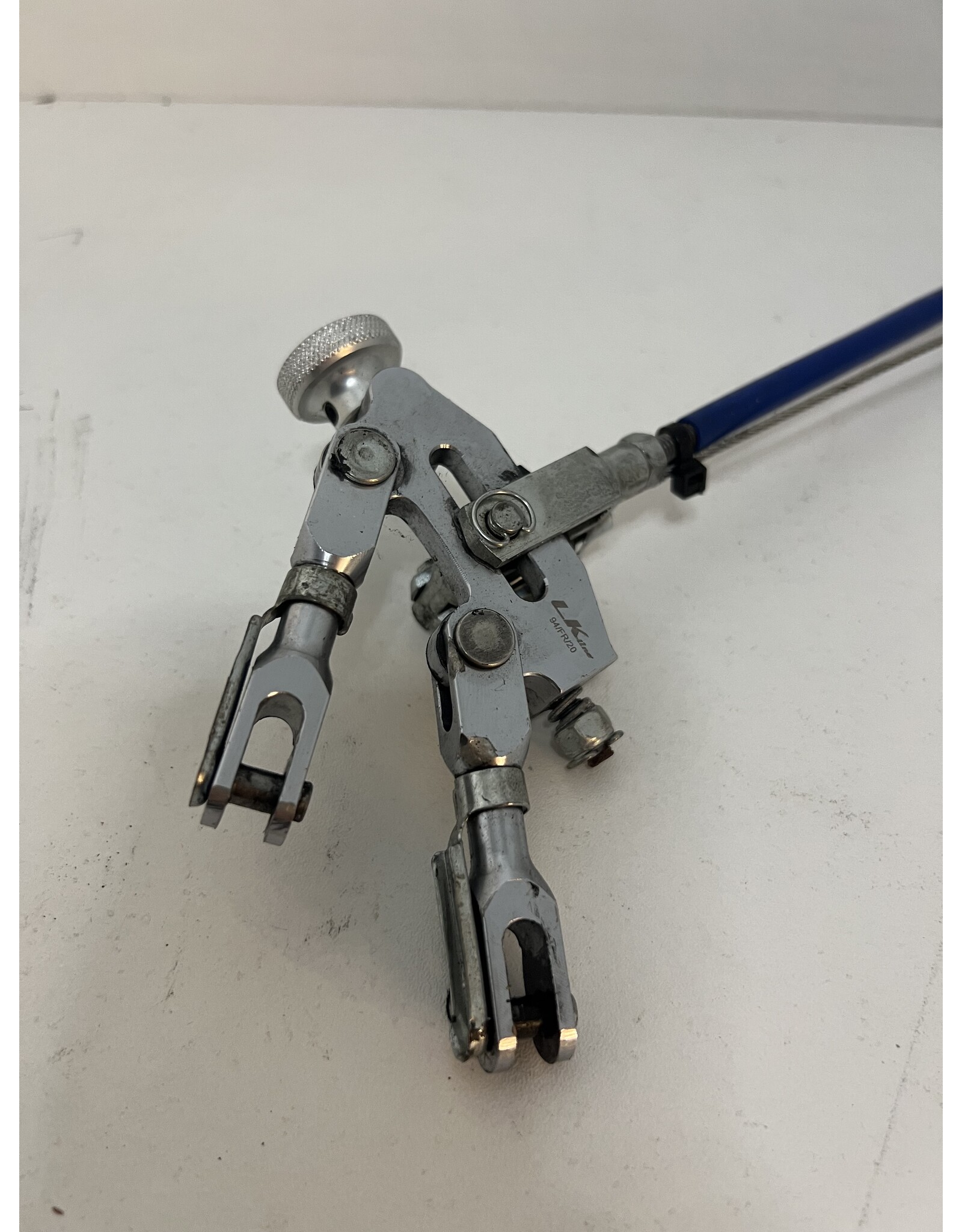 Gebruikt  LenzoKart Rempomp verdeler incl. remstang