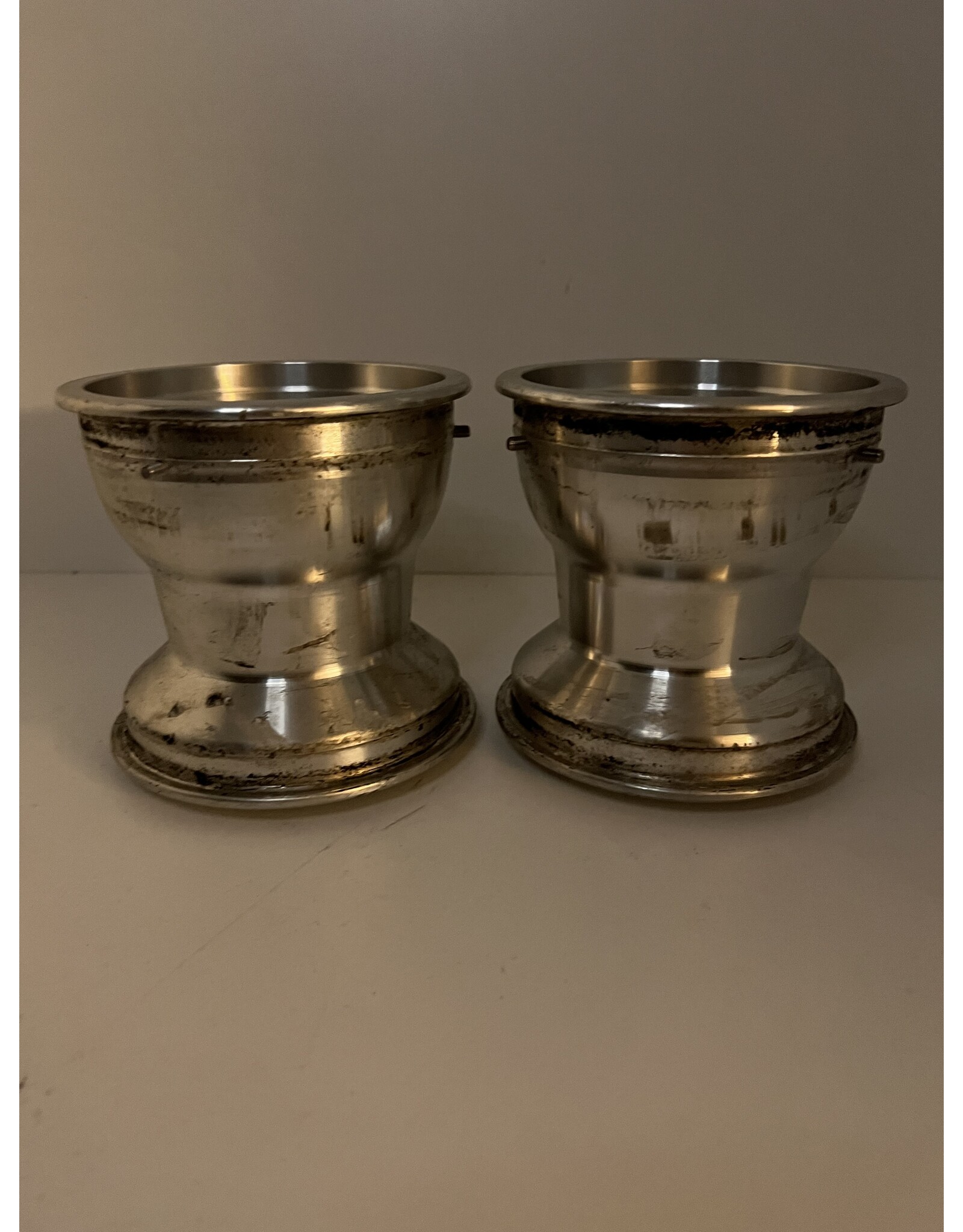 Gebruikt DWT Douglas aluminium voorvelgen met lagers 17MM