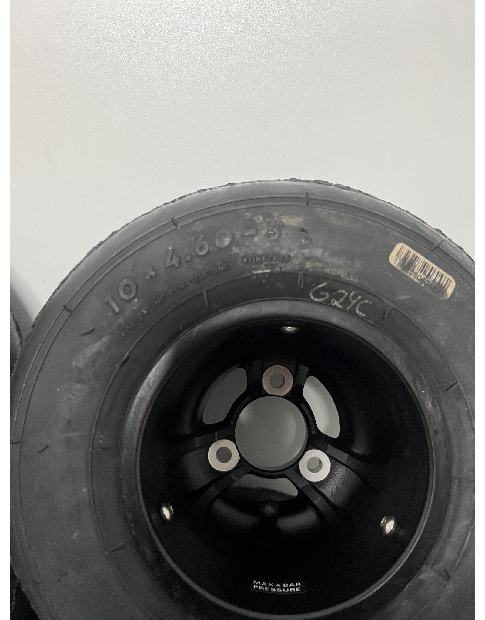 Used Set MG SH tires with new magnesium rims