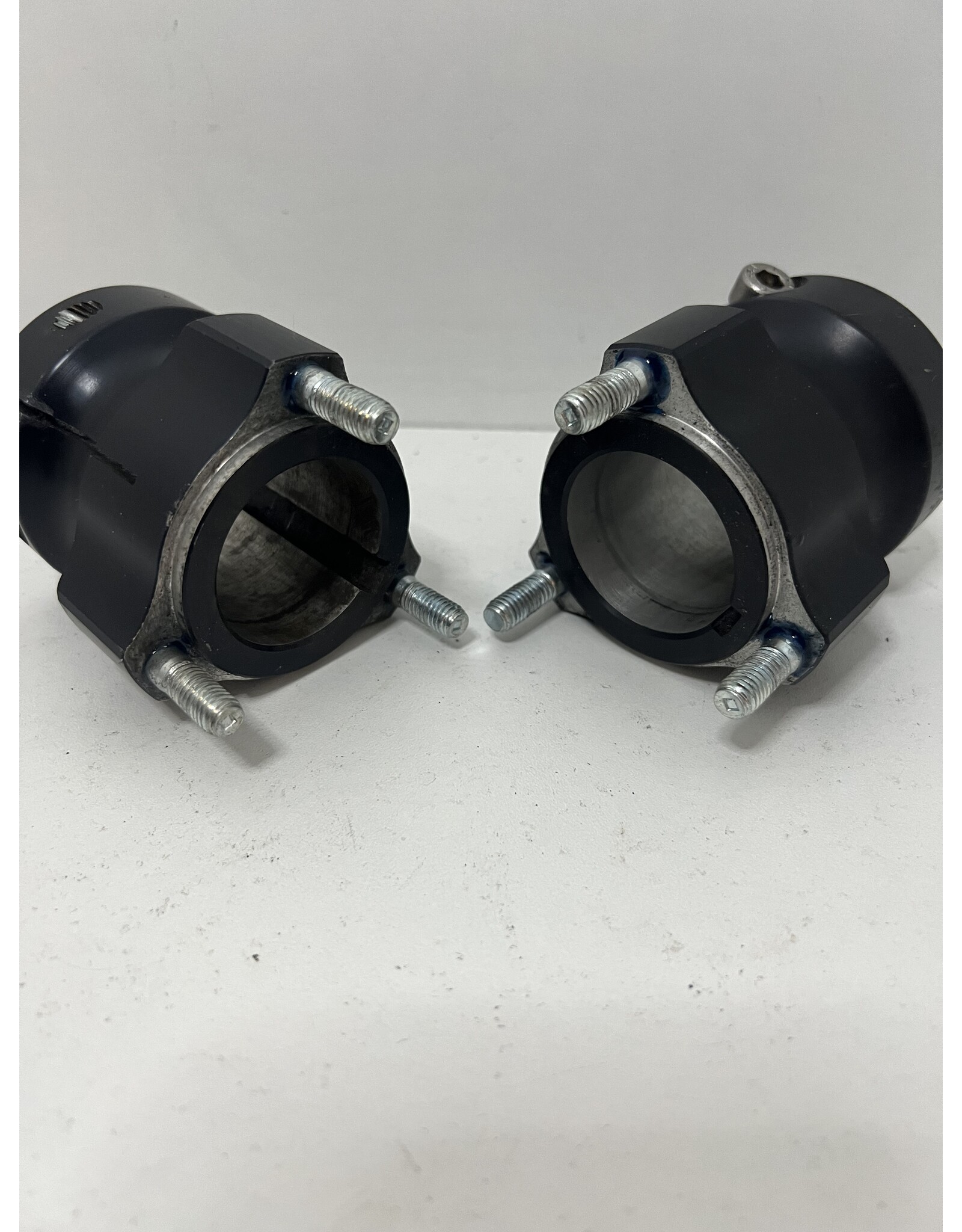 Used Maranello (CRG) Aluminium front hub set KZ 40x68MM