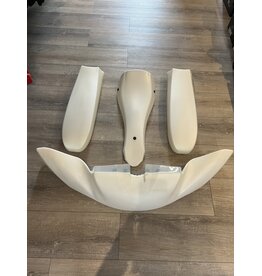 Used KG 506 plastic bodywork kit white